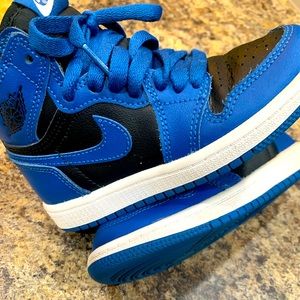 Air Jordan 1 “Military Blue” Size 11c